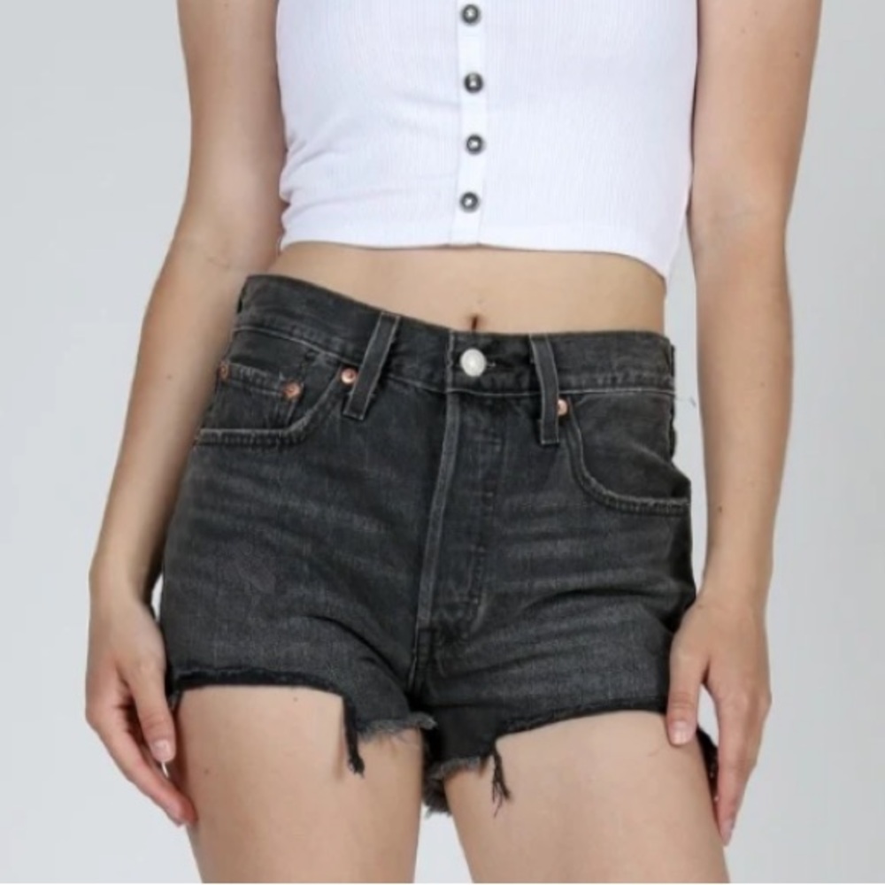 Levi's® Women's 501™ Original High-Rise Jean Shorts NWT size 30